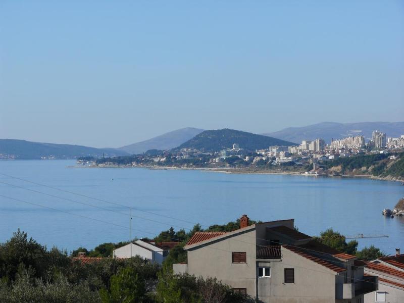 Apartments And Rooms Stipe Podstrana Esterno foto