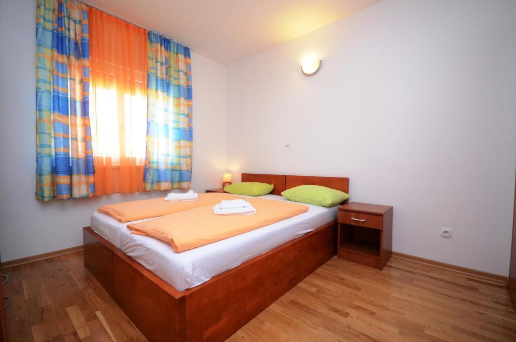 Apartments And Rooms Stipe Podstrana Esterno foto